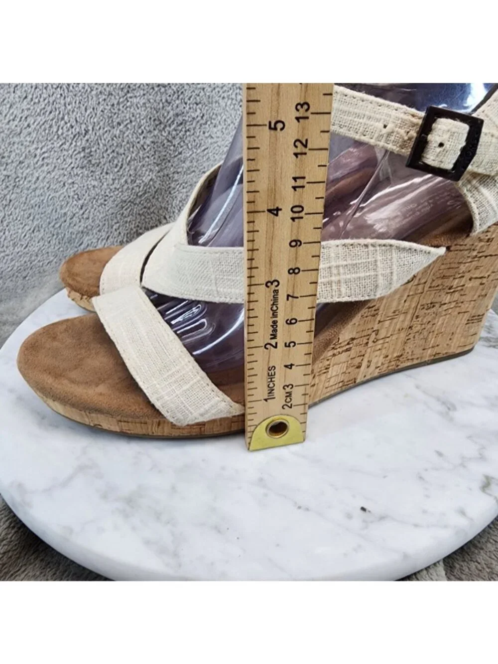 Toms Shoes Womens Size 10 Tan Wedge Heel Sandals